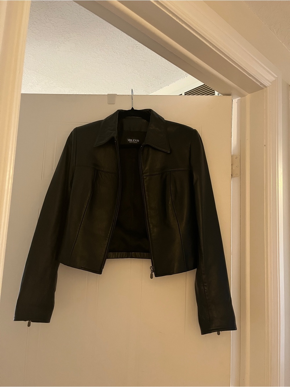 Vintage Women's Milenti Black Leather Jacket